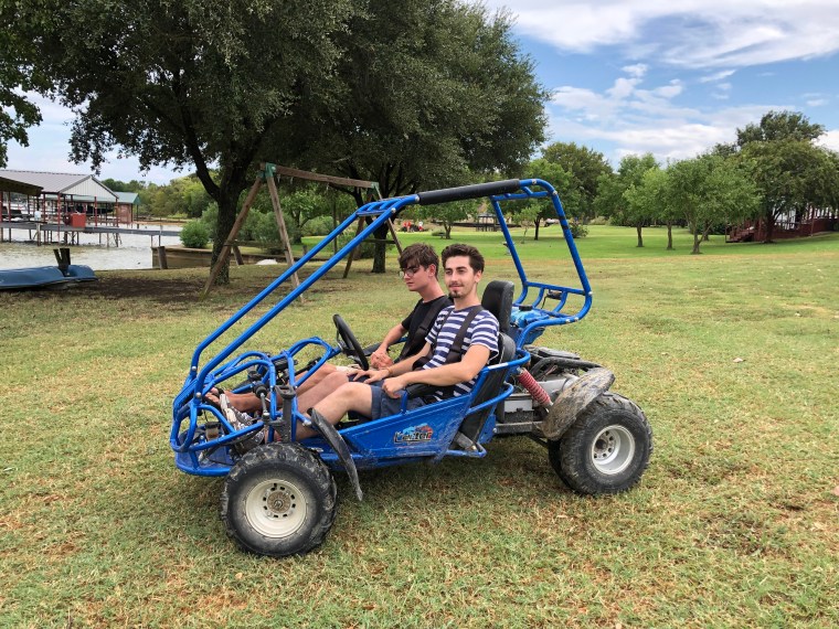 4D1F3A45-A8D5-4C97-9CE5-13731E384CE8